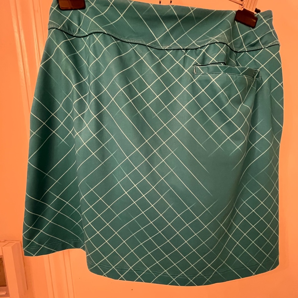 Golf skort - Picture 2 of 2